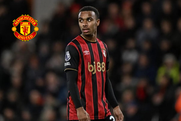 Manchester United Consider Summer Move for Eli Junior Kroupi